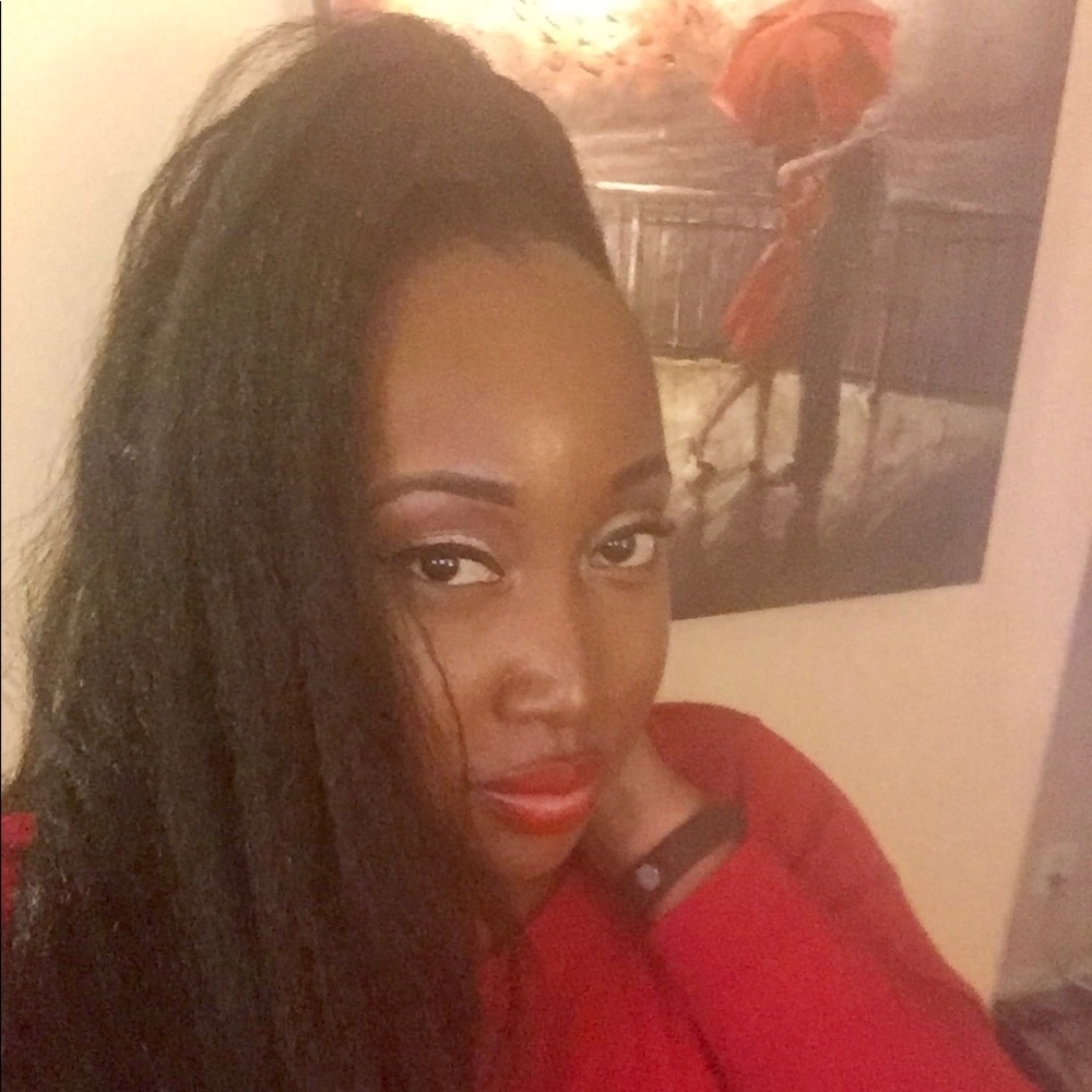 Meet your Posher, Tonya